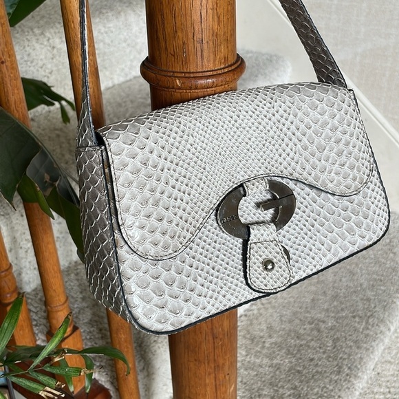 Guess Snakeskin Y2K 90s Shoulder Purse - Picture 3 of 16